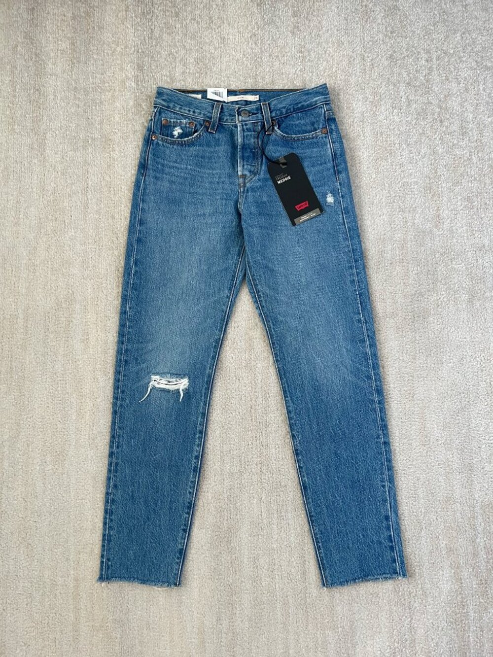 NWT Levi’s Premium Wedgie High Rise Button Fly Distressed Blue Jeans 25